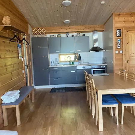 Villa Mukava Moekki Kompleksi Saimaan Rannalla Mikkeli
